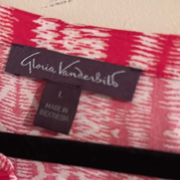 Women's Pink Patterned Top - Picture 2 of 3